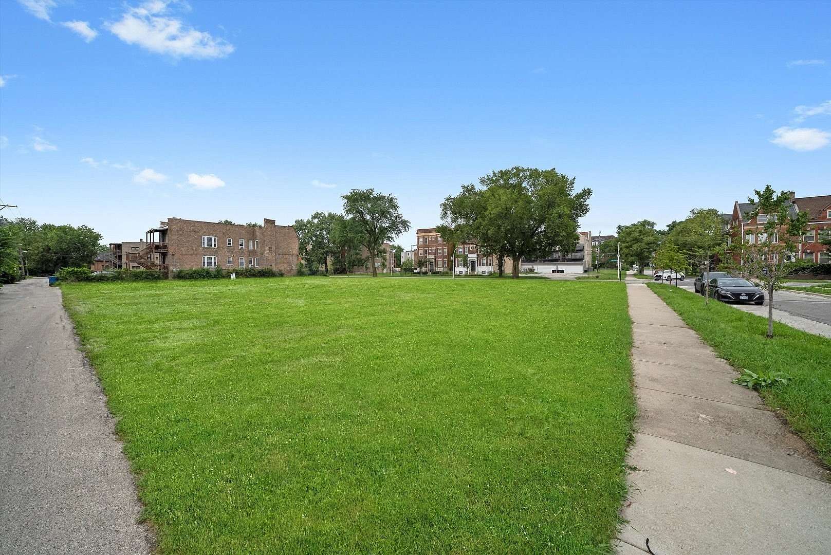 0.16 Acres of Residential Land for Sale in Chicago, Illinois