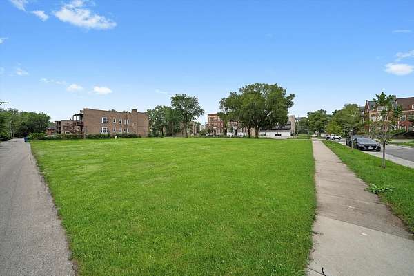 0.16 Acres of Residential Land for Sale in Chicago, Illinois