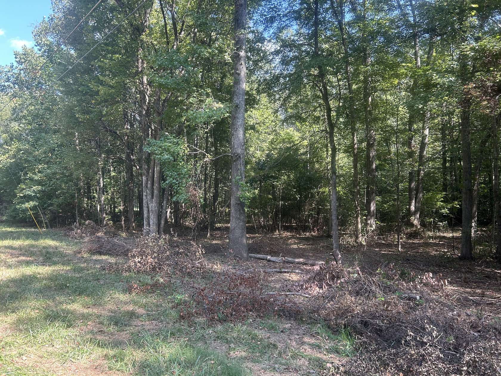 1.6 Acres of Residential Land for Sale in Camden, Tennessee