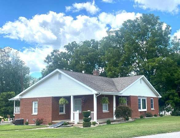 4.5 Acres of Residential Land with Home for Sale in Worthington, Indiana