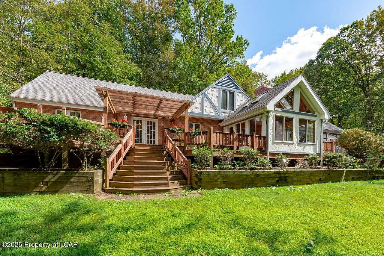 1.6 Acres of Residential Land with Home for Sale in Dallas, Pennsylvania