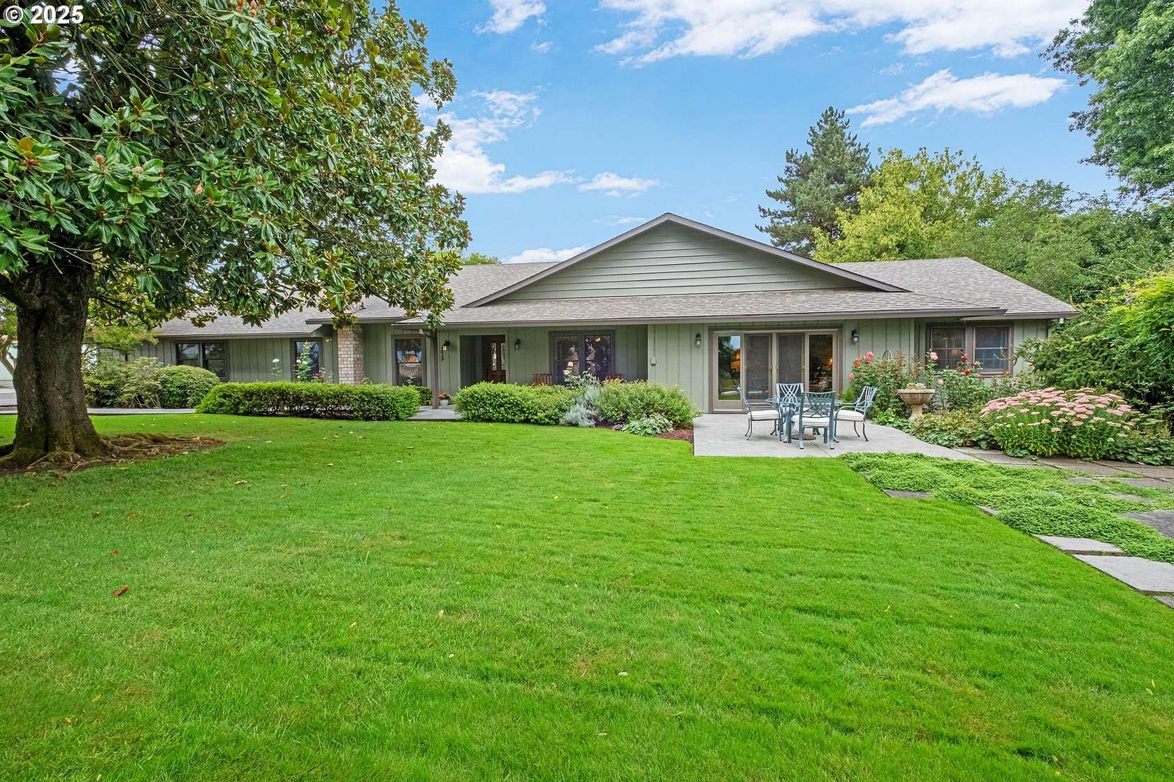 17 Acres of Land with Home for Sale in St. Paul, Oregon