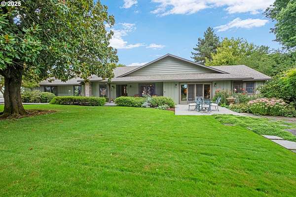 17 Acres of Land with Home for Sale in St. Paul, Oregon