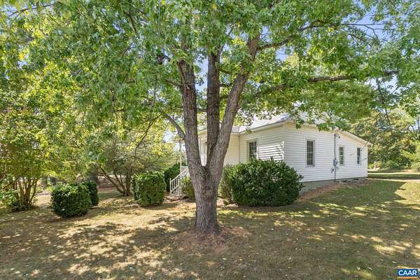 2.39 Acres of Residential Land with Home for Sale in New Canton, Virginia