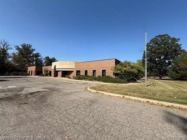 2.1 Acres of Improved Commercial Land for Sale in Dearborn, Michigan