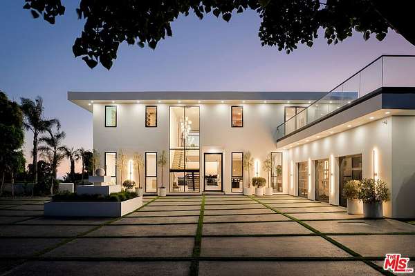 2 Acres of Residential Land with Home for Sale in Malibu, California