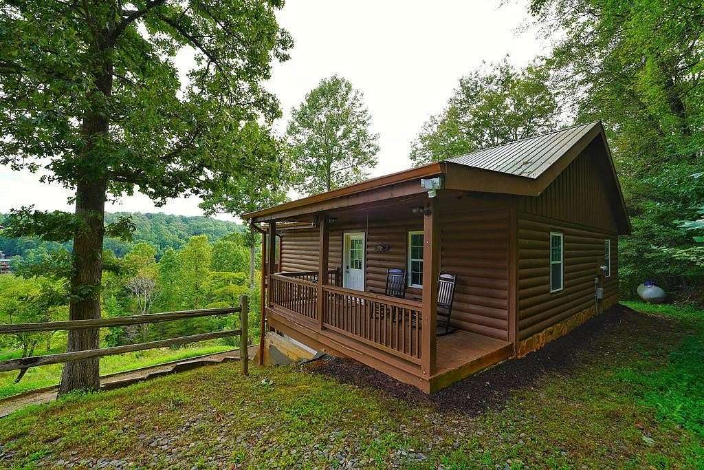 1.5 Acres of Residential Land with Home for Sale in Mineral Bluff, Georgia