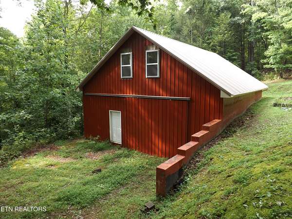 6 Acres of Residential Land with Home for Sale in New Tazewell, Tennessee