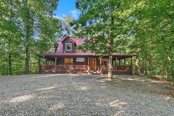 1.86 Acres of Residential Land with Home for Sale in Broken Bow, Oklahoma