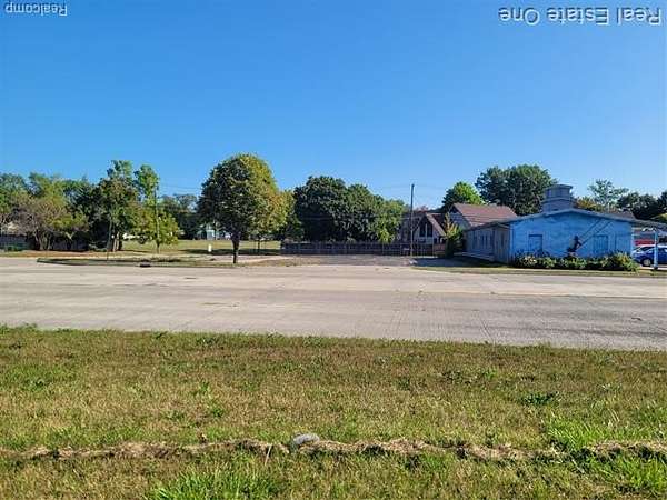 0.2 Acres of Commercial Land for Sale in Pontiac, Michigan