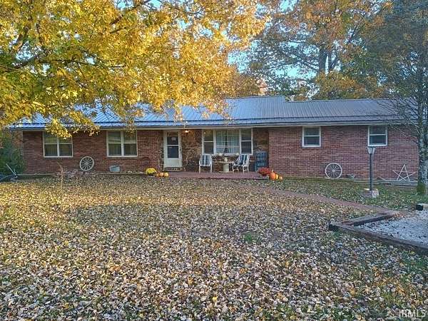 1.56 Acres of Residential Land with Home for Sale in Bloomfield, Indiana