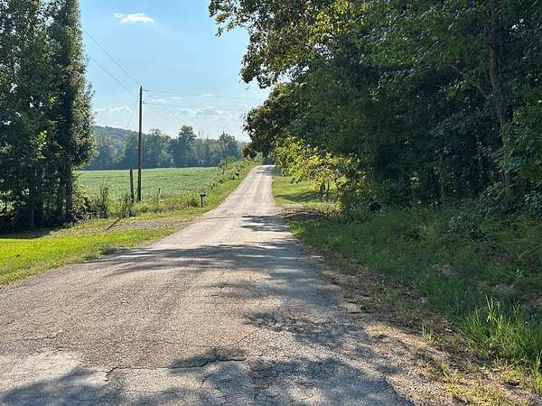 5.17 Acres of Residential Land for Sale in Big Sandy, Tennessee