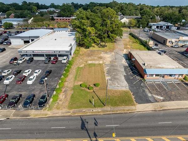 0.56 Acres of Commercial Land for Sale in Dothan, Alabama