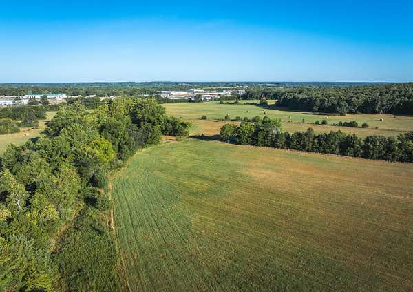 20 Acres of Land for Auction in Lebanon, Missouri