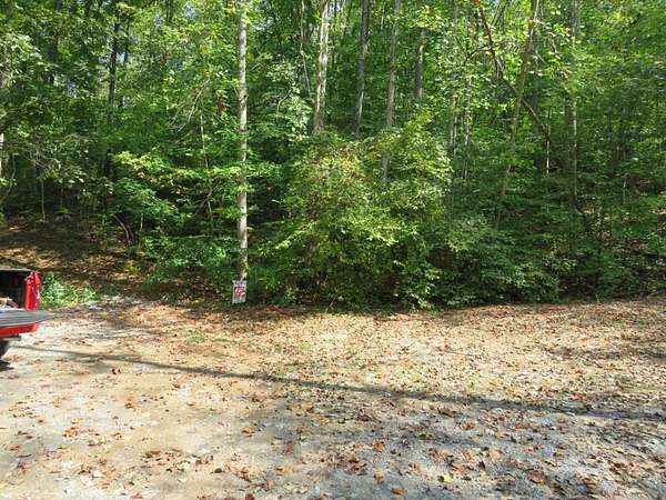 8.39 Acres of Residential Land for Sale in Gallatin, Tennessee