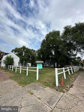 0.04 Acres of Mixed-Use Land for Sale in Harrisburg, Pennsylvania