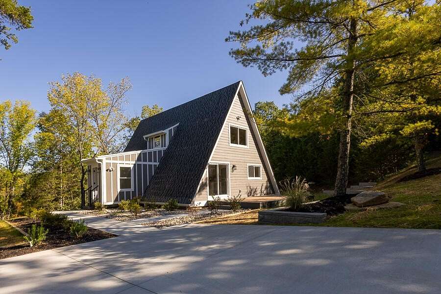 1.74 Acres of Residential Land with Home for Sale in Cold Spring, Kentucky