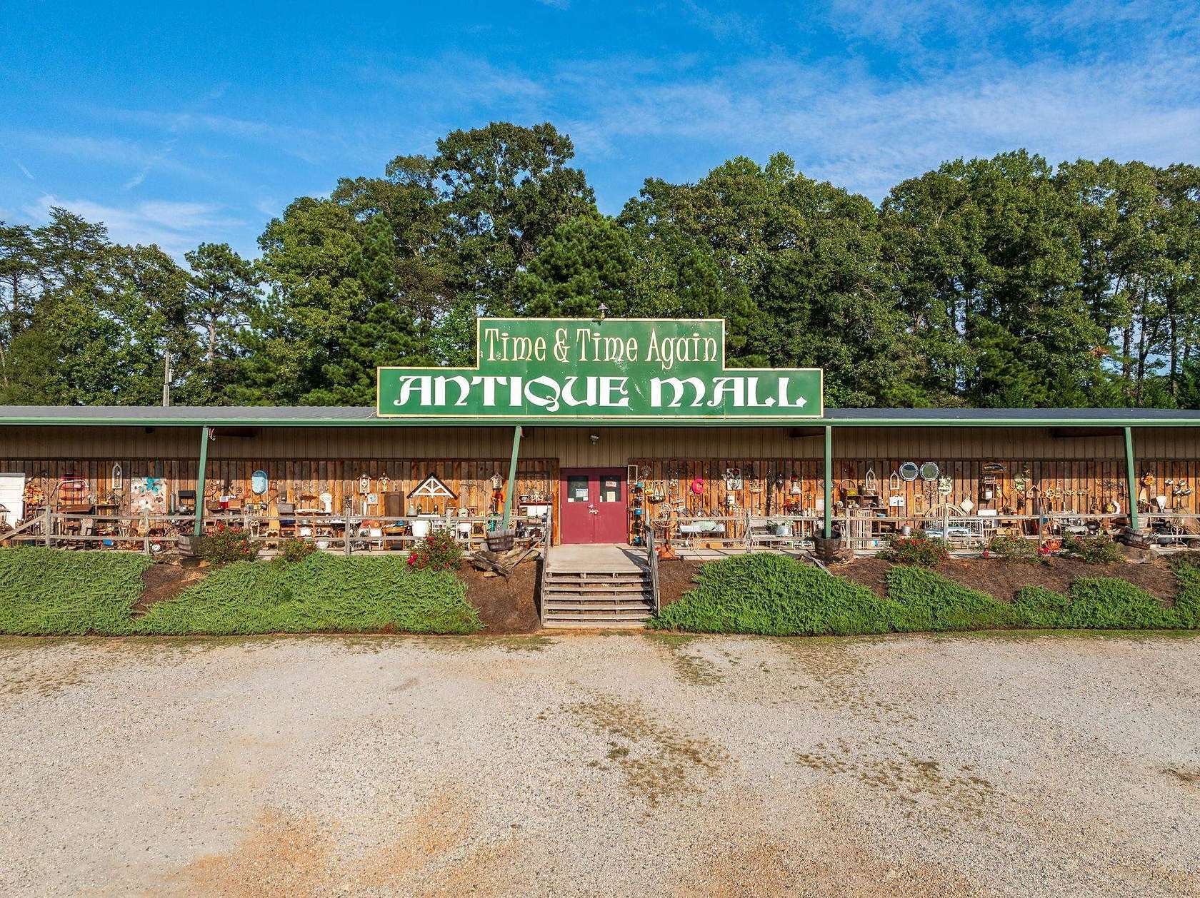 2.75 Acres of Improved Mixed-Use Land for Sale in Inman, South Carolina