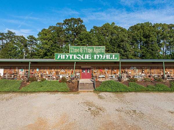 2.75 Acres of Improved Mixed-Use Land for Sale in Inman, South Carolina