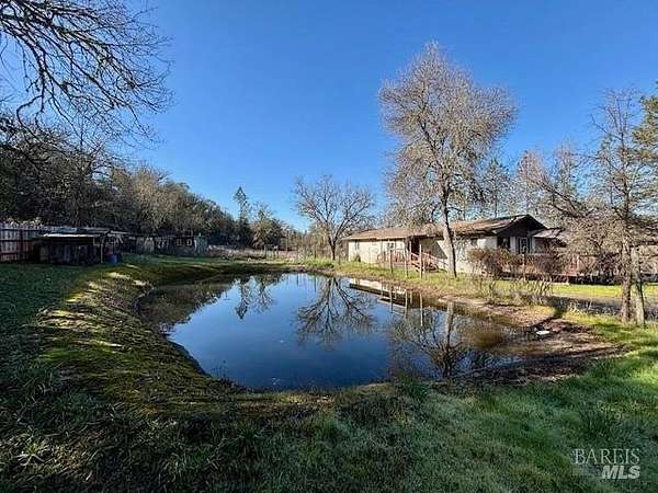 5 Acres of Residential Land with Home for Sale in Redwood Valley, California