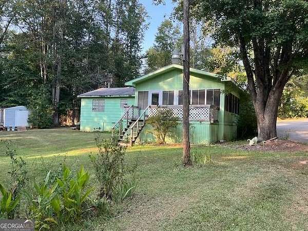 1.56 Acres of Residential Land with Home for Sale in Eatonton, Georgia