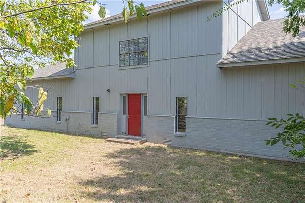 1.57 Acres of Residential Land with Home for Sale in Harrah, Oklahoma