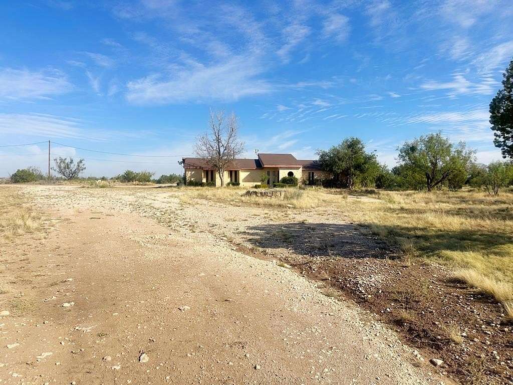 2.87 Acres of Residential Land with Home for Sale in Big Spring, Texas