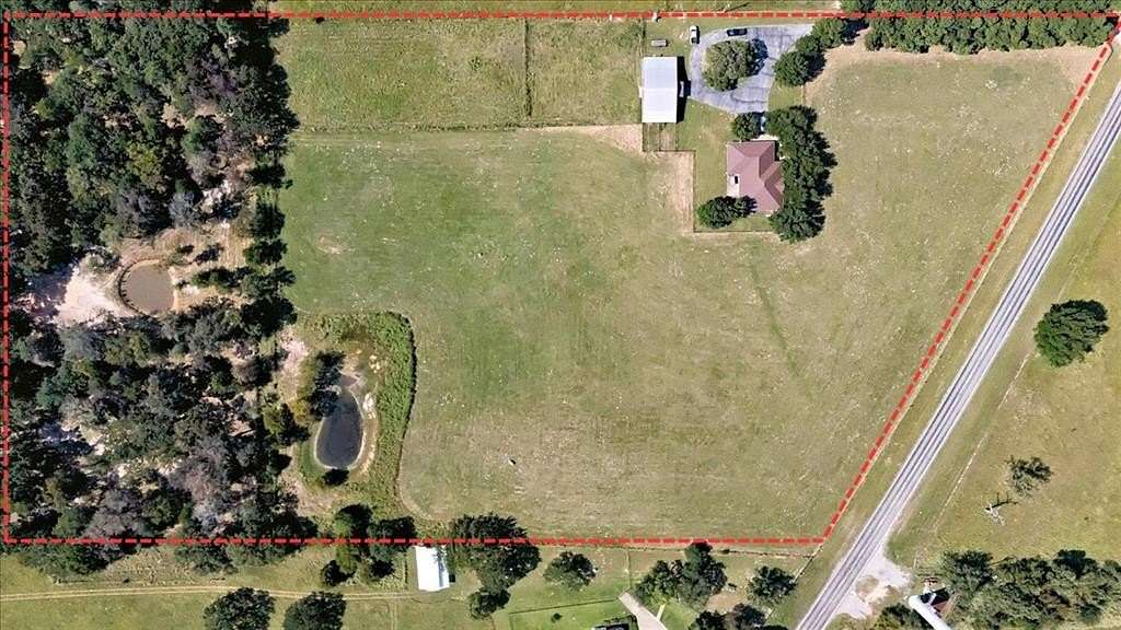 17.4 Acres of Land with Home for Sale in Montalba, Texas