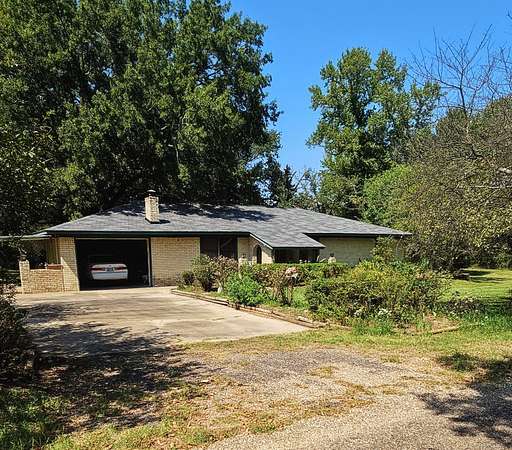 2.22 Acres of Land with Home for Sale in Mount Pleasant, Texas