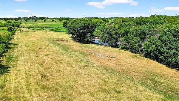 1 Acre of Residential Land for Sale in Gunter, Texas