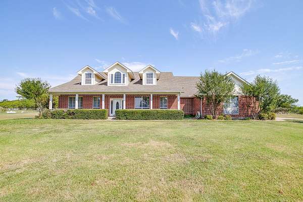 2.5 Acres of Land with Home for Sale in Aledo, Texas