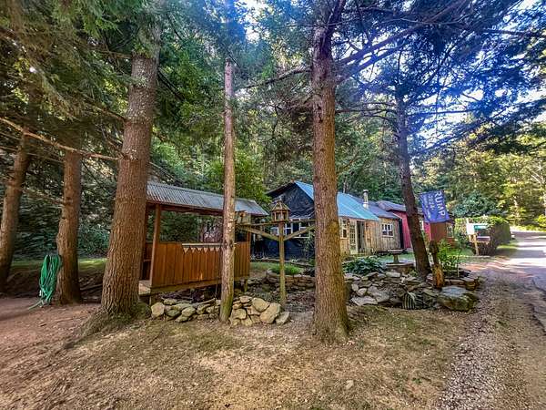 18.4 Acres of Recreational Land with Home for Sale in Londonderry, Ohio