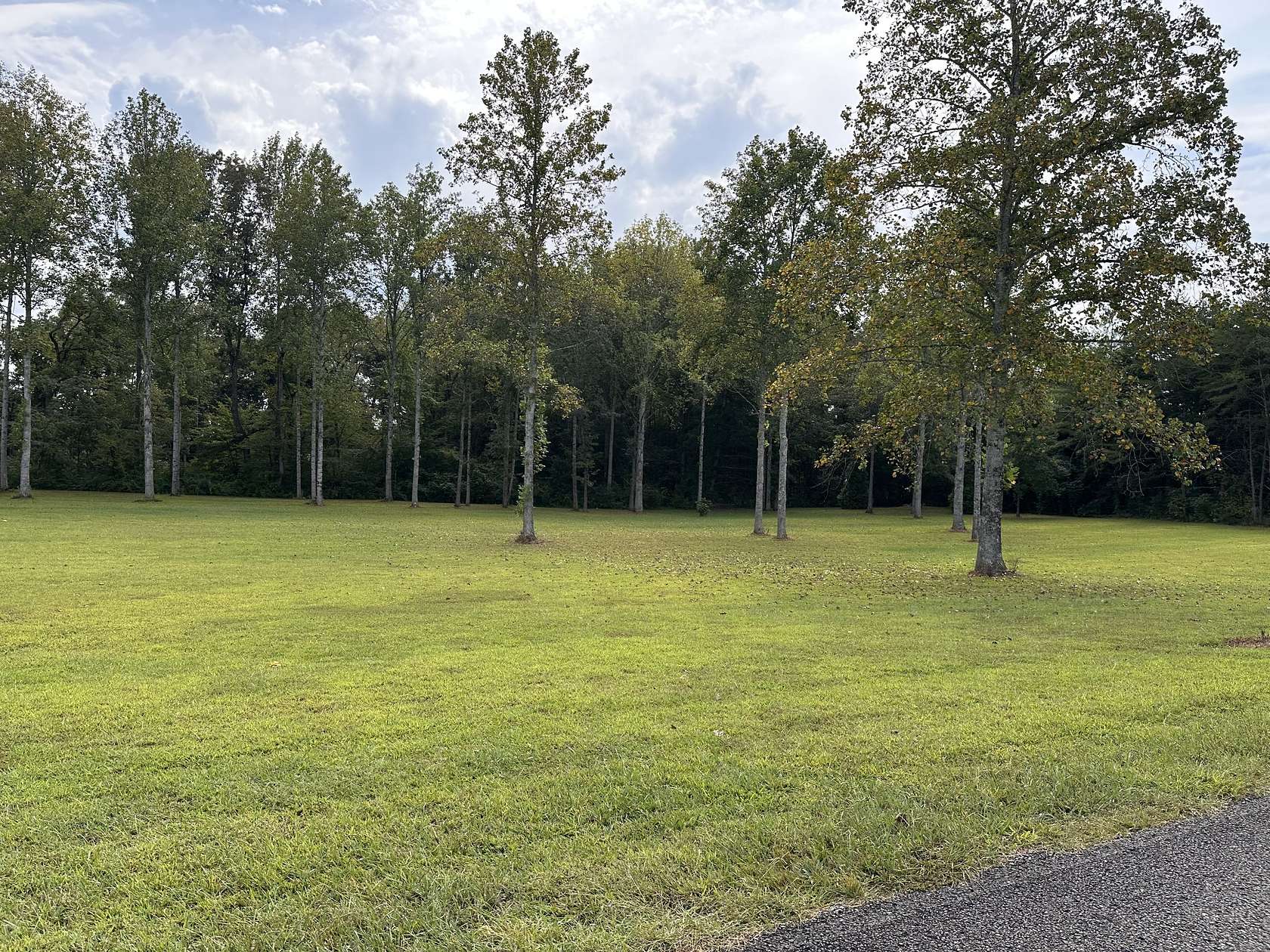 3 Acres of Residential Land for Sale in McMinnville, Tennessee