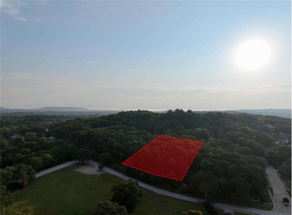 1 Acre of Residential Land for Sale in Fayetteville, Arkansas