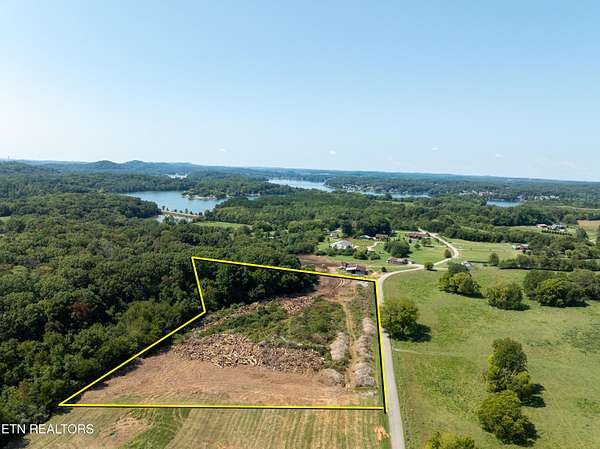 5 Acres of Land for Sale in Greenback, Tennessee