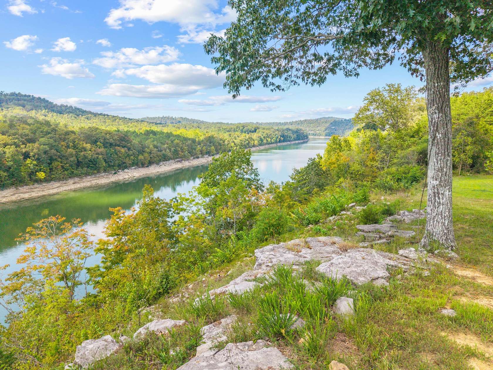 1.22 Acres of Residential Land for Sale in Somerset, Kentucky