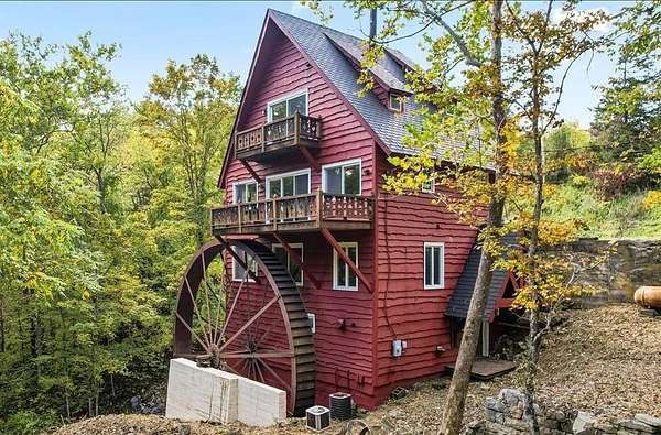 3.48 Acres of Residential Land with Home for Sale in Middlebrook, Virginia