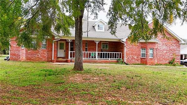 1.58 Acres of Residential Land with Home for Sale in Dardanelle, Arkansas