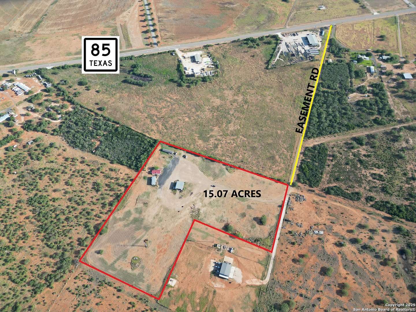 15 Acres of Land for Sale in Dilley, Texas