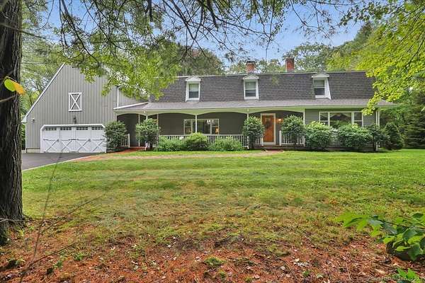 2.54 Acres of Residential Land with Home for Sale in Middlebury, Connecticut