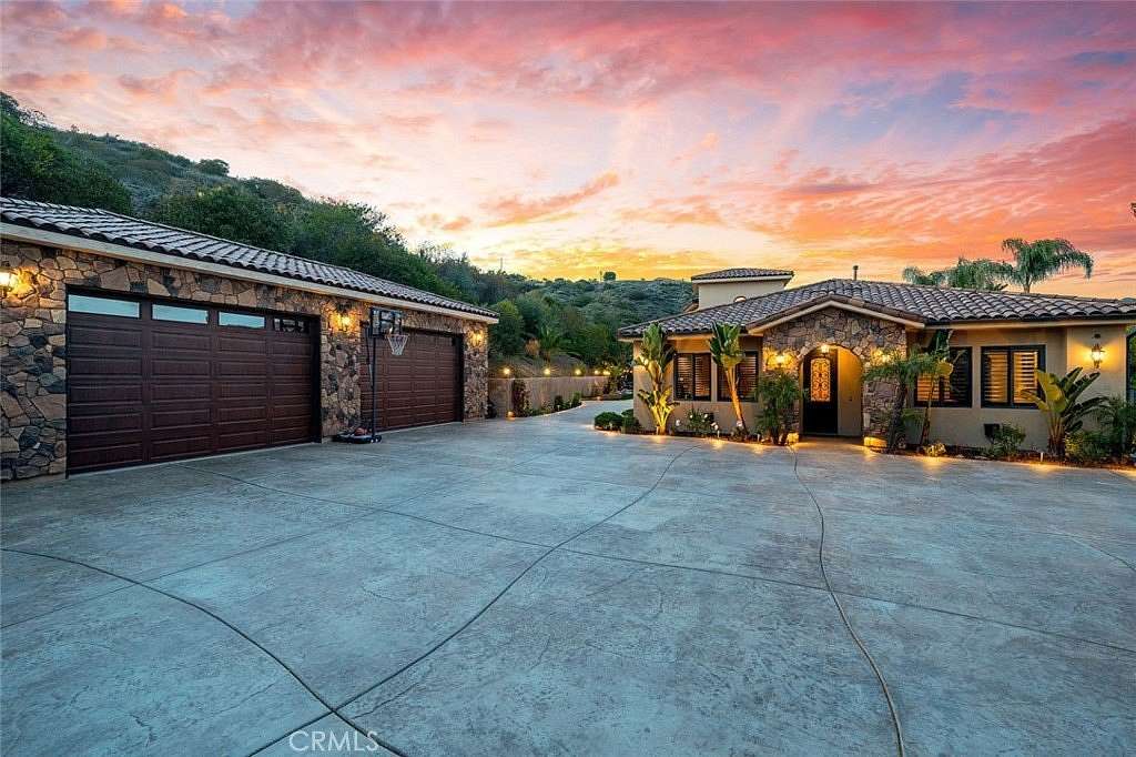 10 Acres of Land with Home for Sale in Murrieta, California