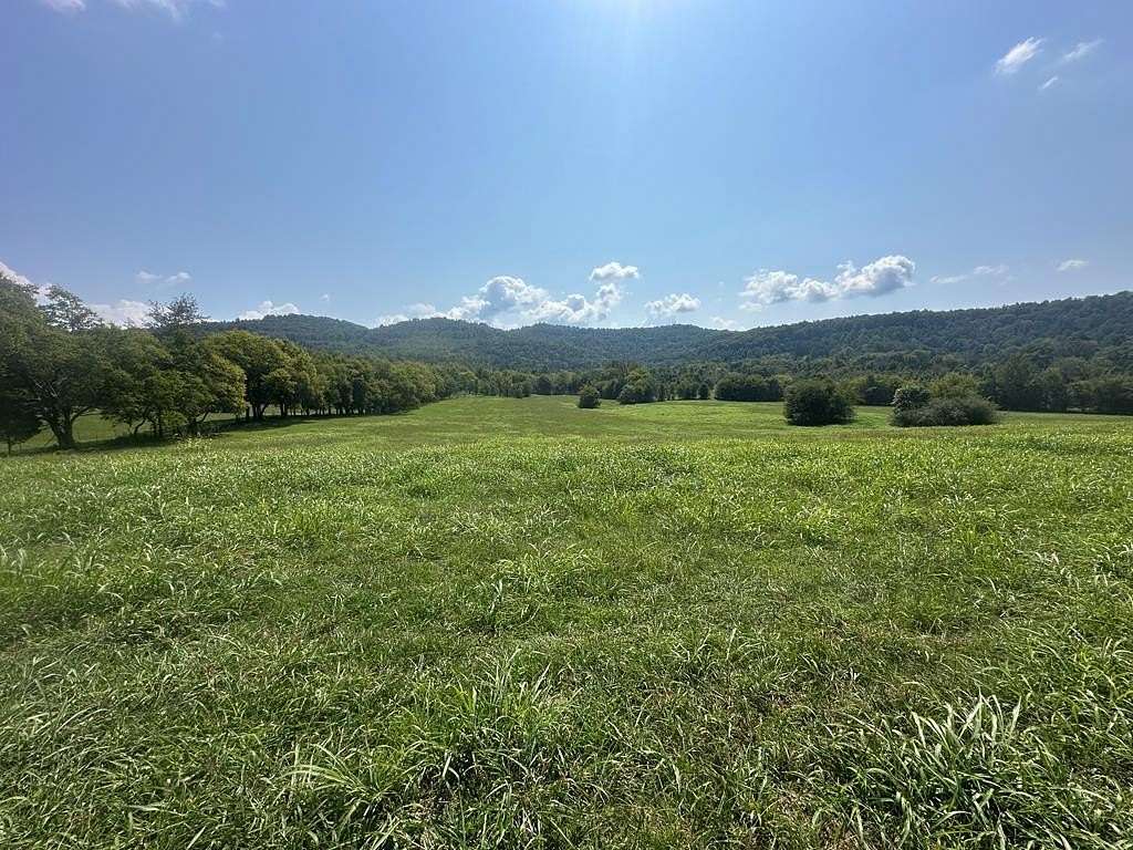 5 Acres of Residential Land for Sale in Sparta, Tennessee