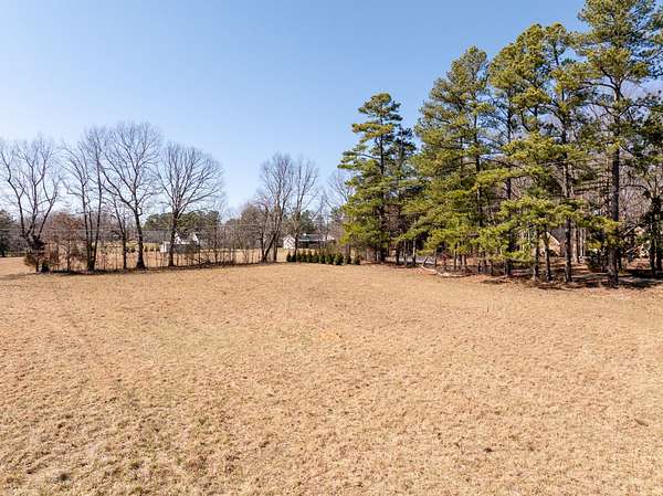 2.59 Acres of Residential Land for Sale in Dickson, Tennessee