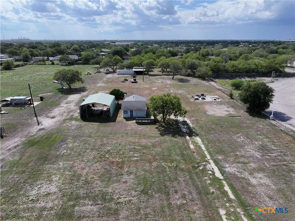 2.46 Acres of Improved Mixed-Use Land for Sale in Corpus Christi, Texas