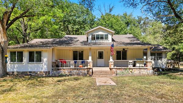 118 Acres of Land with Home for Sale in Gainesville, Missouri