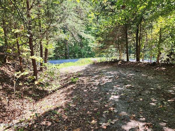 5 Acres of Land for Sale in Sharps Chapel, Tennessee