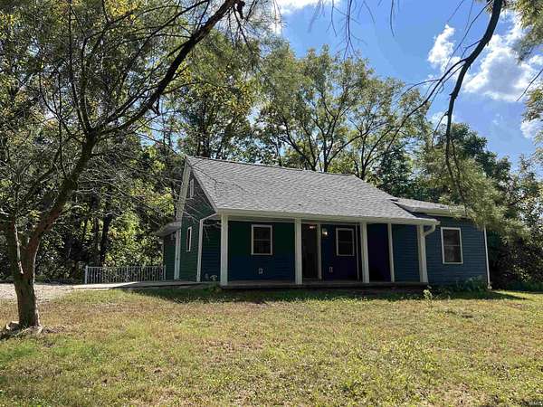 1.5 Acres of Residential Land with Home for Lease in Spencer, Indiana