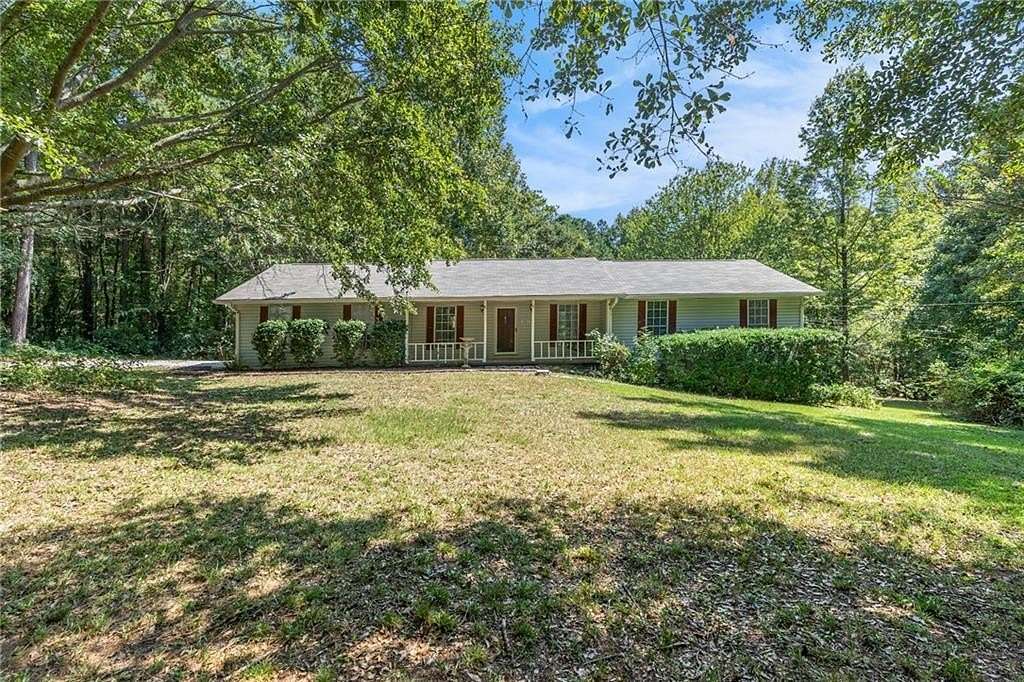 4 Acres of Residential Land with Home for Sale in Stockbridge, Georgia