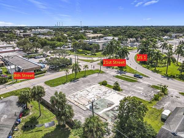 0.39 Acres of Commercial Land for Sale in Vero Beach, Florida