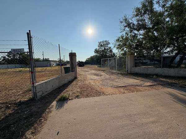 2 Acres of Land for Sale in San Angelo, Texas